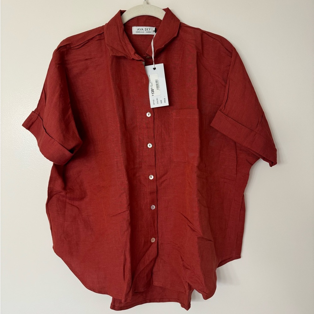 BNWT Ava Sky Linen Top Quinn